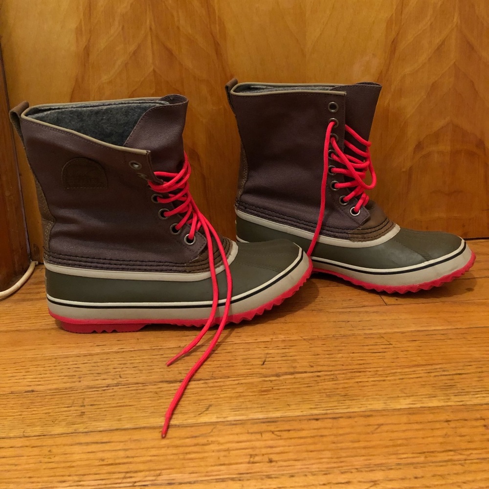 Barely worn! Great condition!